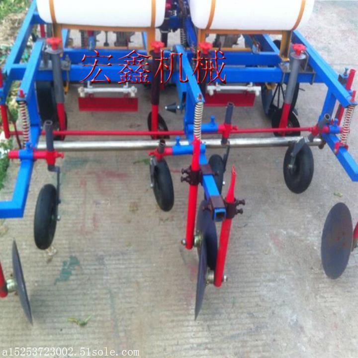 泉州土豆覆膜機(jī) 哪里的大蒜噴藥播種覆膜機(jī)最好 高效率噴藥覆膜機(jī)
