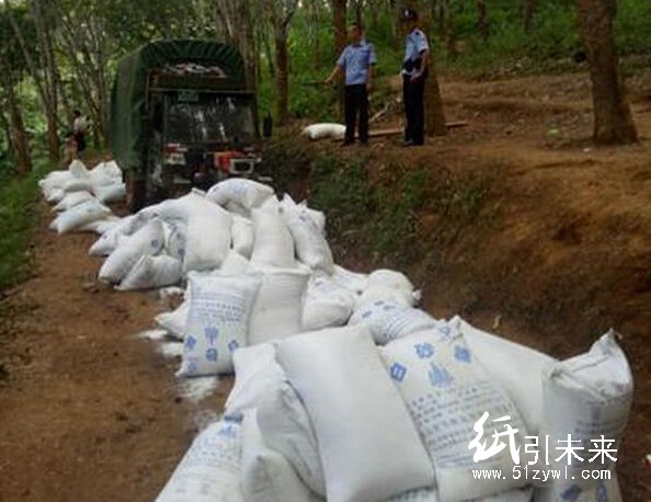 國內商標包裝袋&ldquo;變裝&rdquo;走私白糖